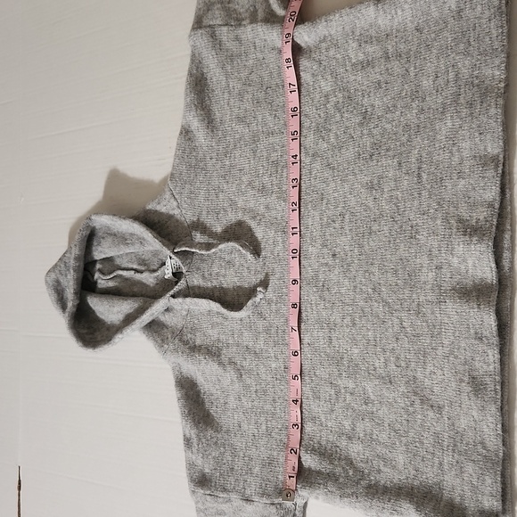 Topshop Cropped Top Sweater Grey Wool Blend Hooded Knit Women's SZ 8-10 Italy - Picture 13 of 16